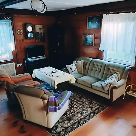 Chalupki - Na Pograniczu Podkarpacia I Lubelszczyzny *